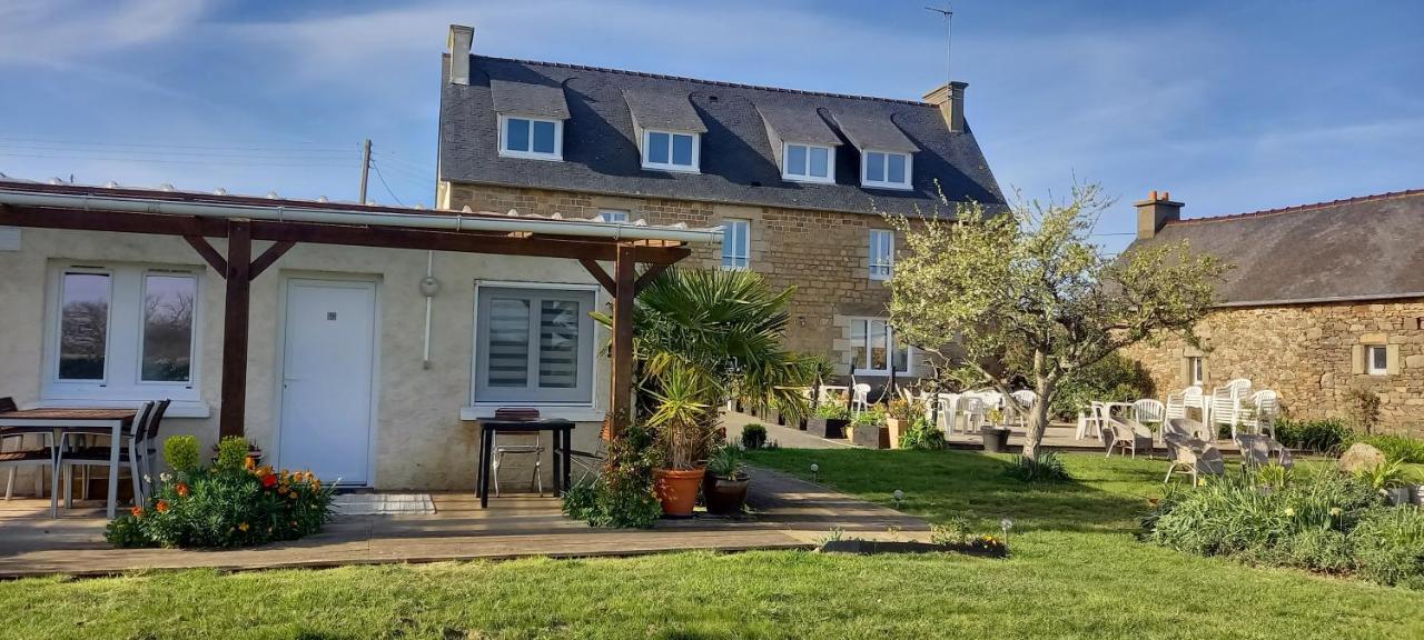 Le Relais De Launay Ploubazlanec Buitenkant foto