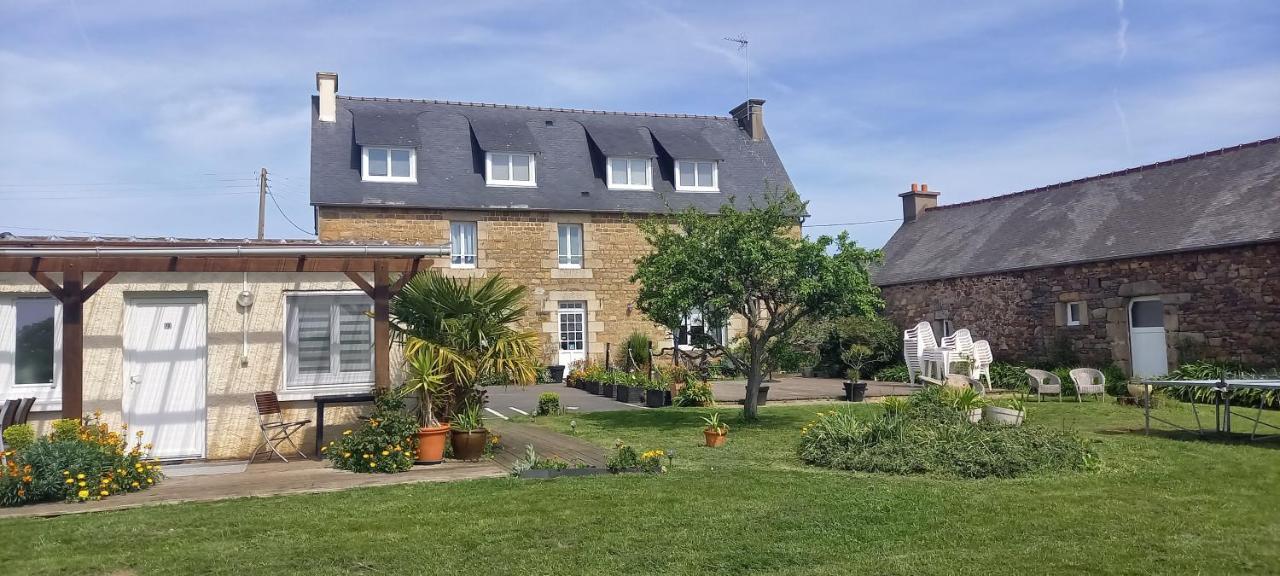 Le Relais De Launay Ploubazlanec Buitenkant foto
