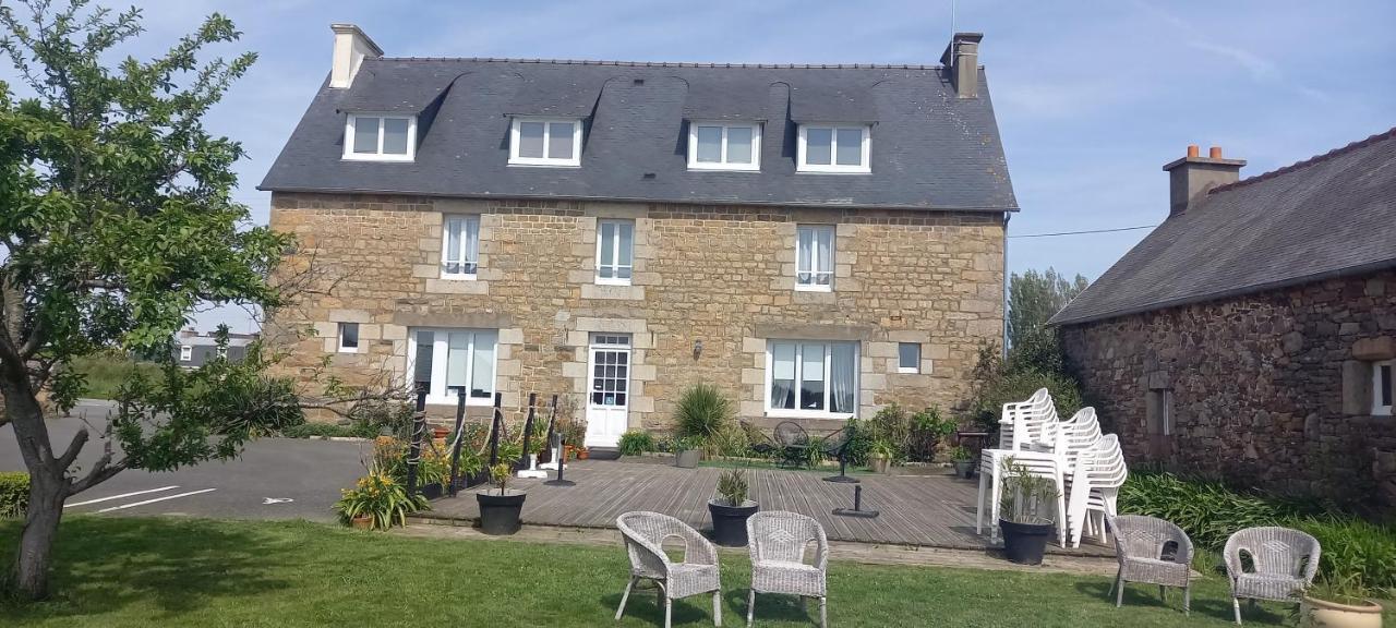 Le Relais De Launay Ploubazlanec Buitenkant foto