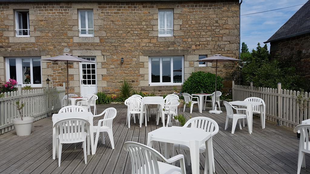 Le Relais De Launay Ploubazlanec Buitenkant foto